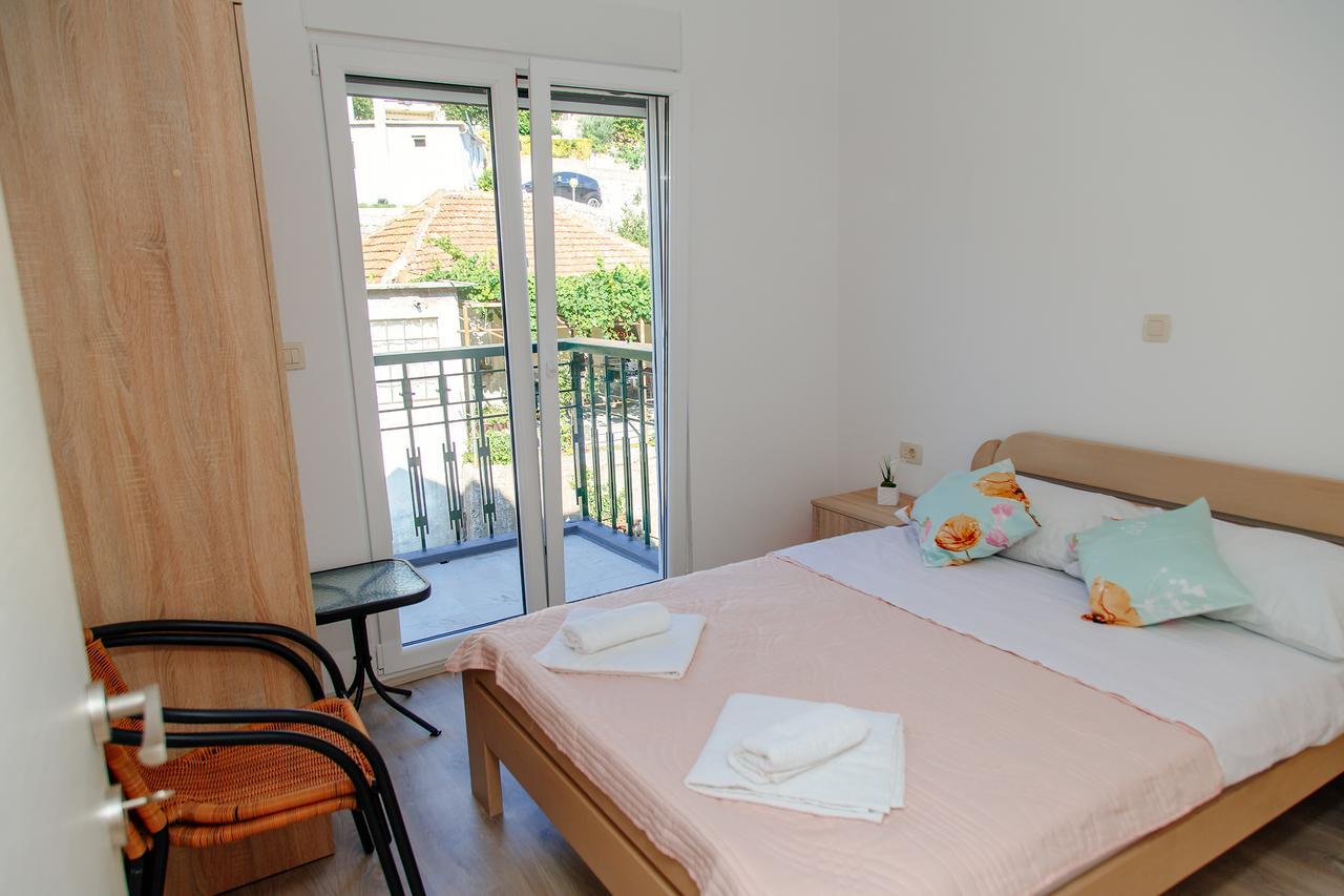 Apartmani Mozaici Risan Exterior foto